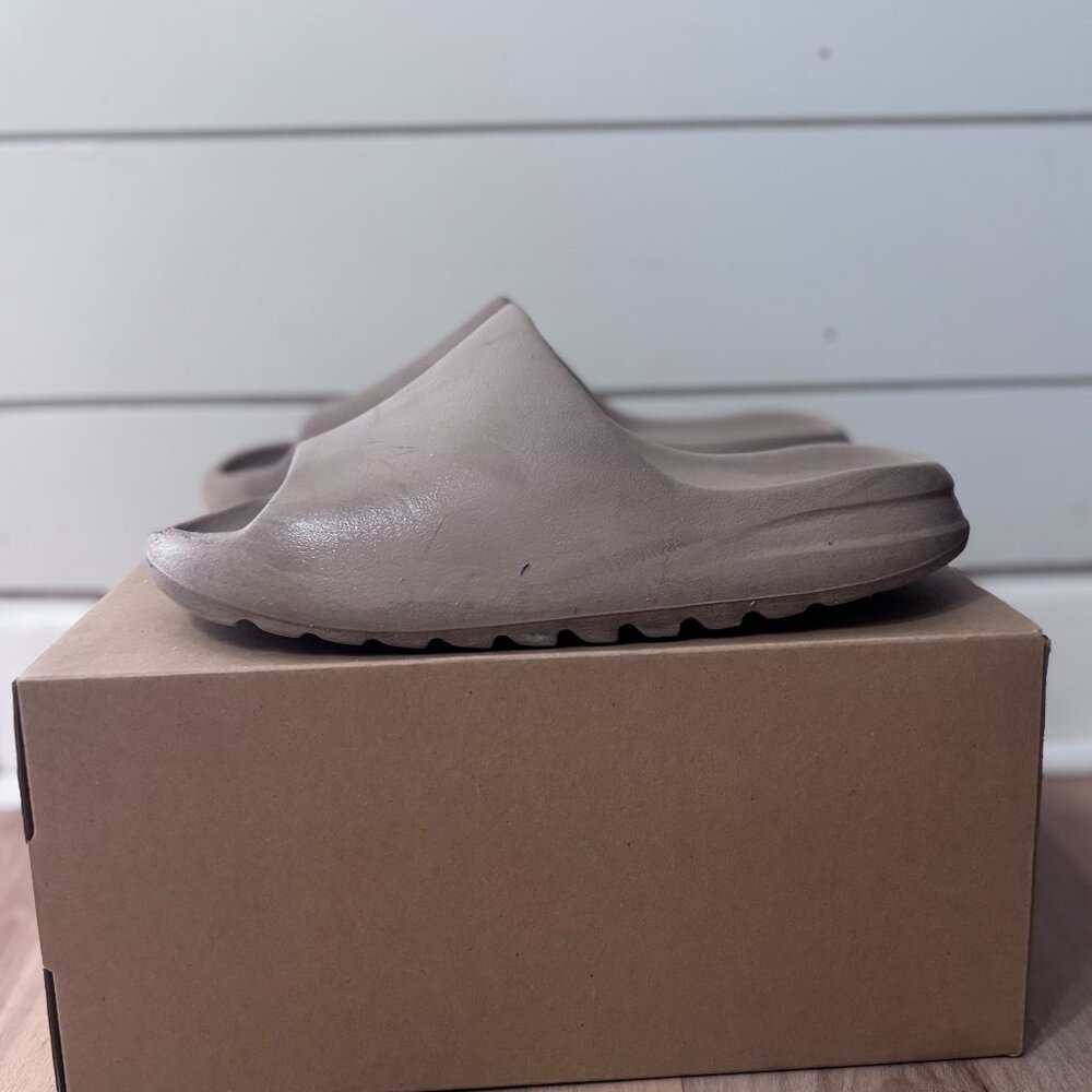 Adidas Yeezy Slide Bone